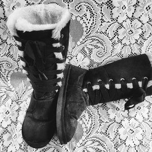 Winter Boots dry cleaned Suede Size 6.5 womens